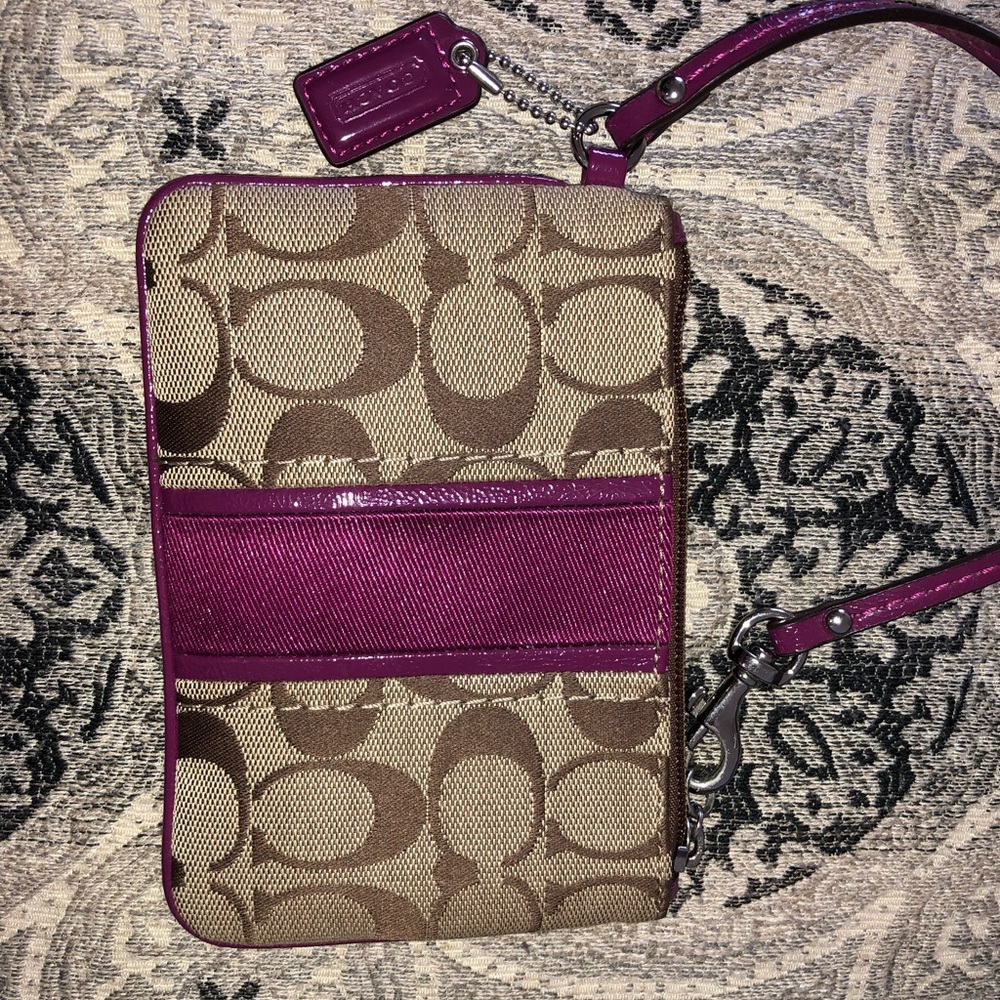 Coach wristlet (brand new)